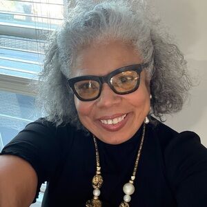 Meet your Posher, Nyria